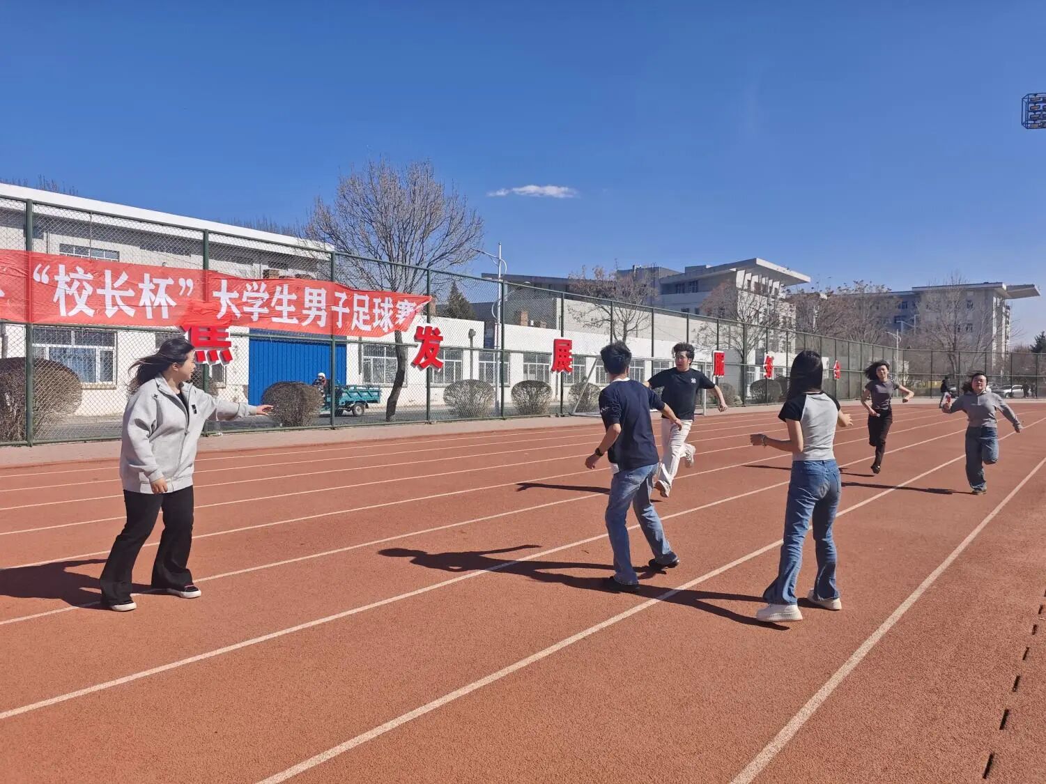 427e1667bc5d43219d328cb4e3a5e0d7.jpg 呃呃.jpg