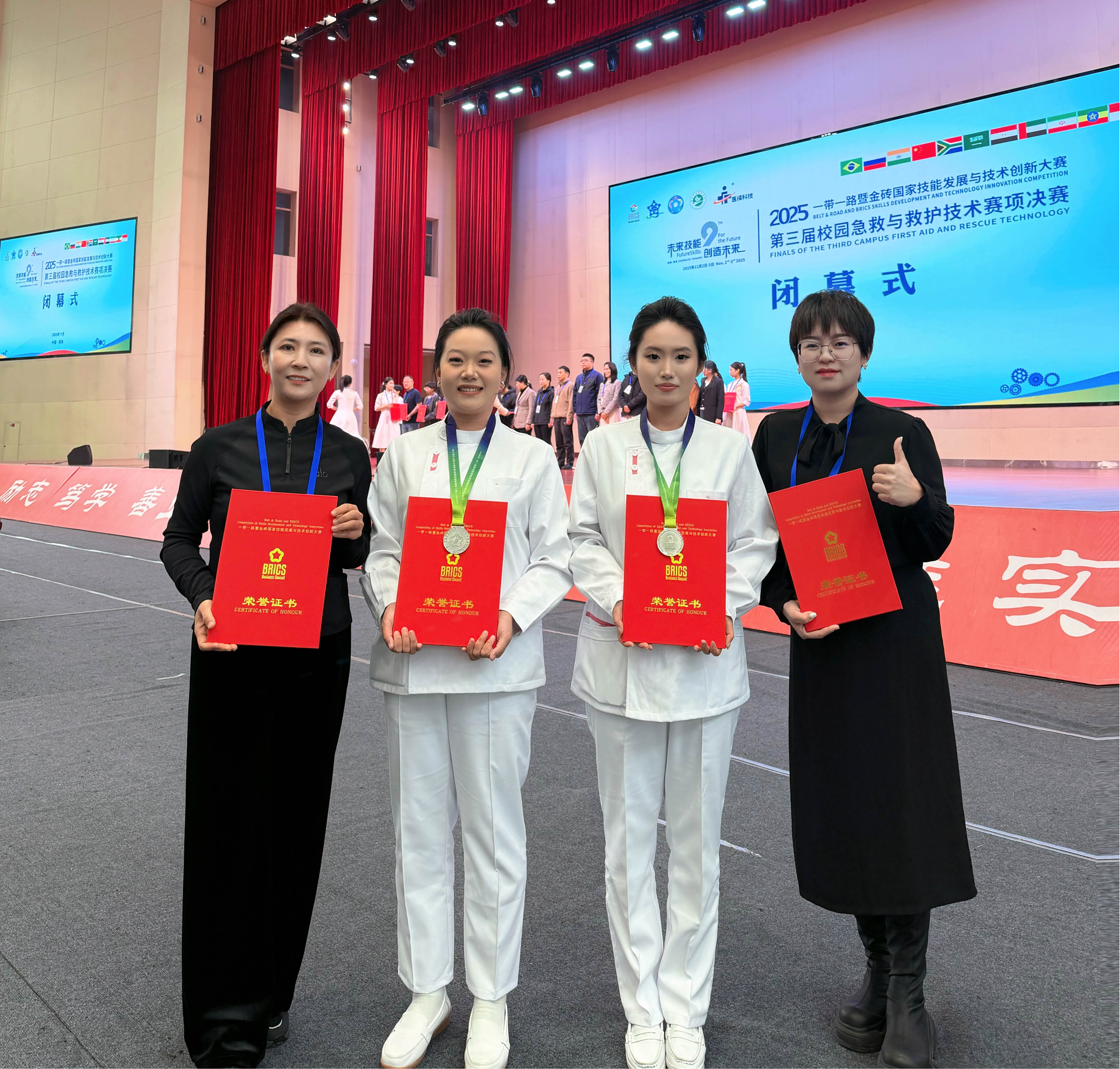 8fa755c7526749d4aa0f22ebe89da45c.jpg 8fa755c7526749d4aa0f22ebe89da45c.jpg