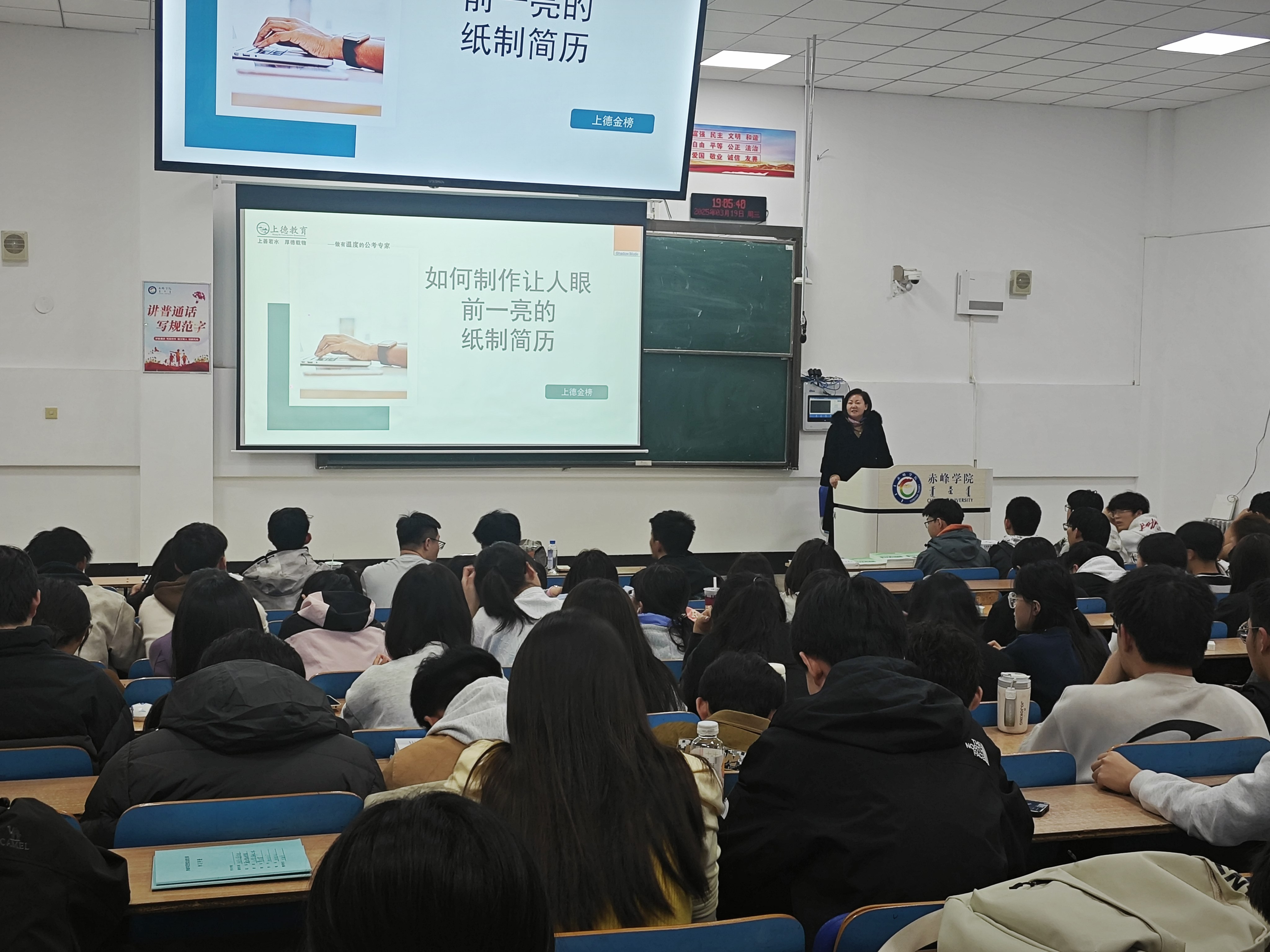 8de6a56cb17147b091670c55a7dd2214.jpg