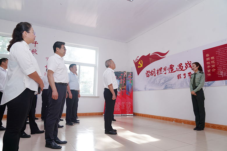 参观.jpg