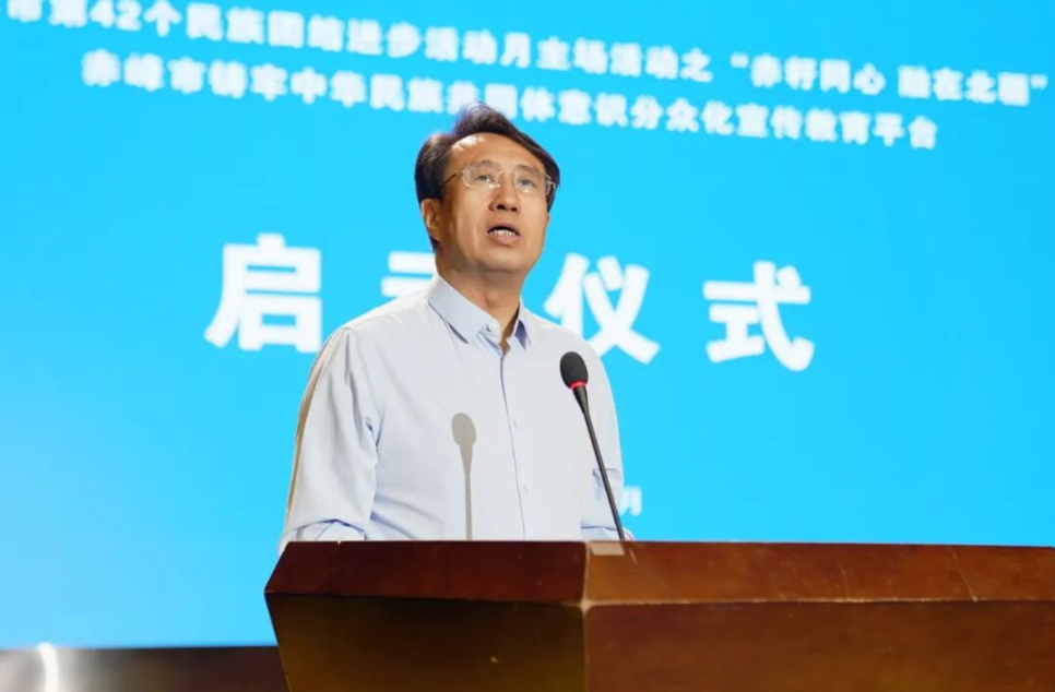 2b91dd82c7d1495ba265f4ac6ad28b1d.png 杨牧.png