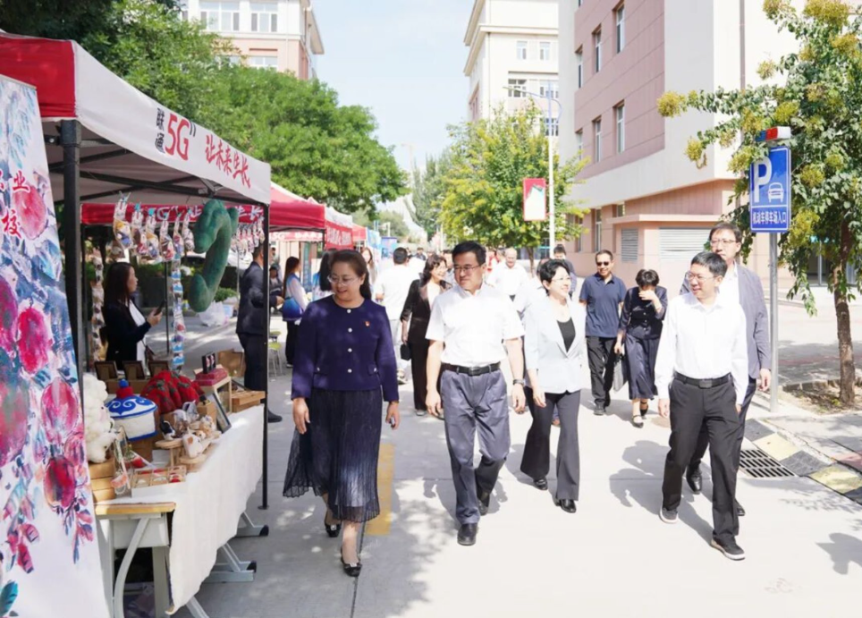 ebcff36678db4280b604cb149fe22325.png 部长.png