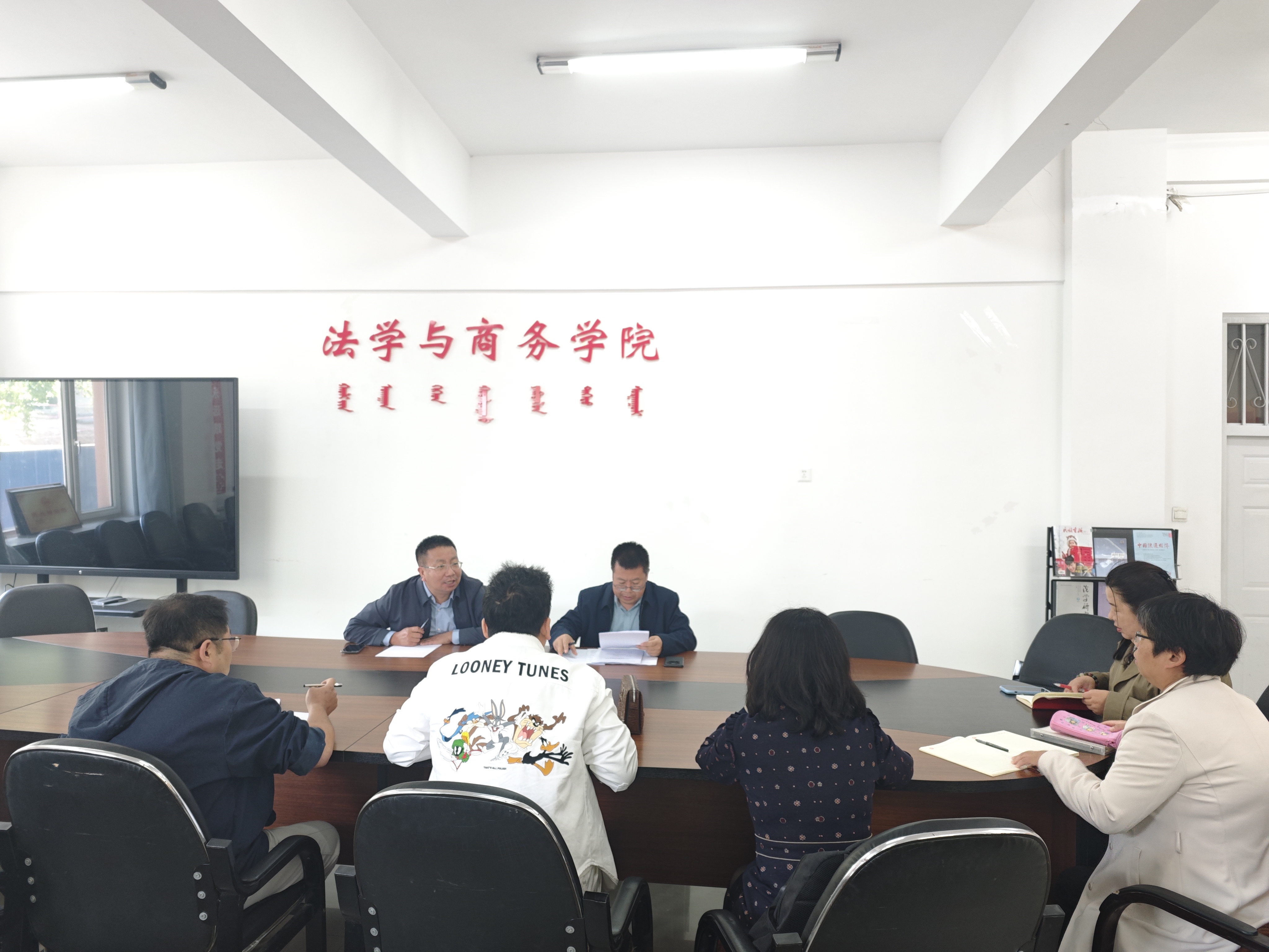 dee6b90038b8448fa19f251ed6e33e9e.jpg dee6b90038b8448fa19f251ed6e33e9e.jpg