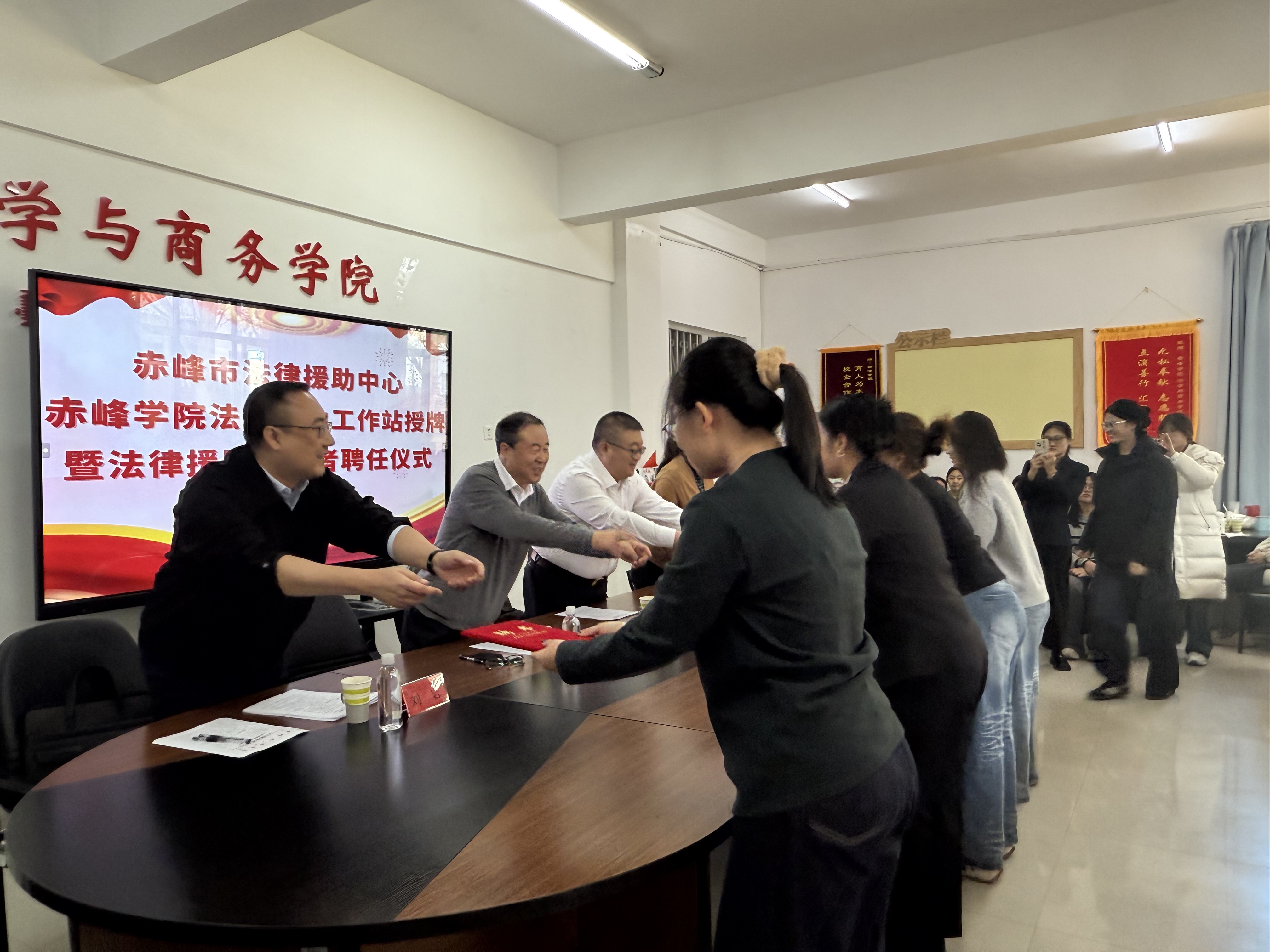 2d53422314df47eaa427bba102c5107b.jpg 2d53422314df47eaa427bba102c5107b.jpg