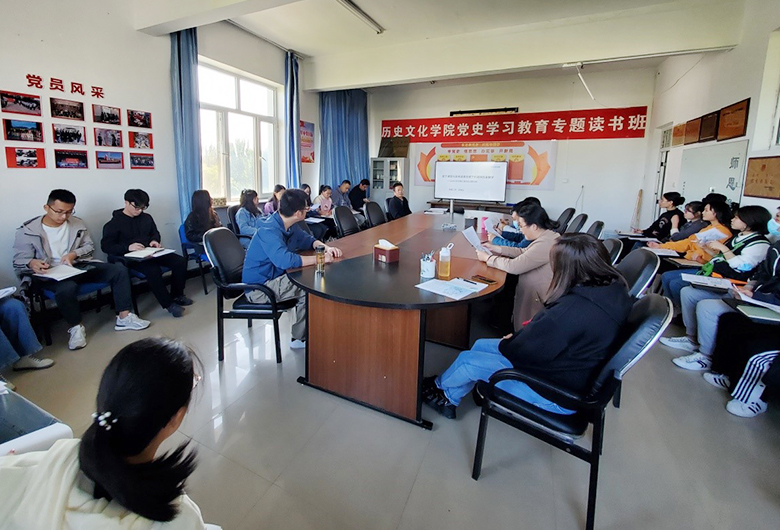 eb13af51daa74fe582f75fbe399c12fe.jpg 学科工作坊.jpg