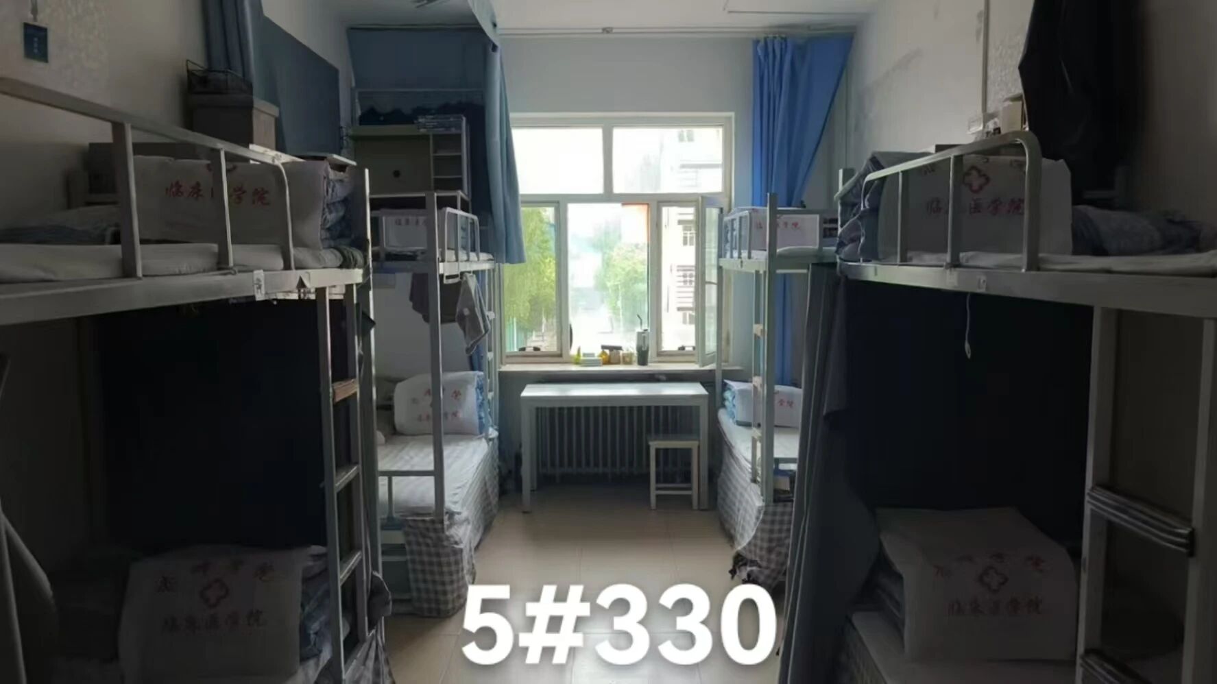 c75e075e9fbb49b9bb2fe124e6c882c2.jpg