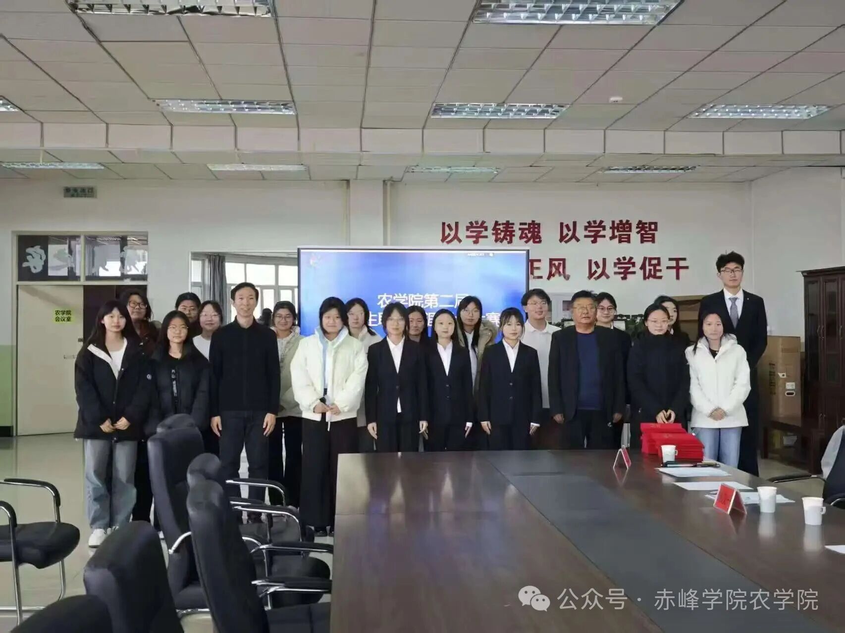 79828aa726a3453b9f4b5feb8fa26ce3.jpg 79828aa726a3453b9f4b5feb8fa26ce3.jpg