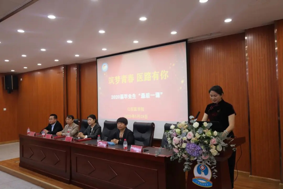 c7c71b32f26745c8851828e1f9099431.jpg c7c71b32f26745c8851828e1f9099431.jpg