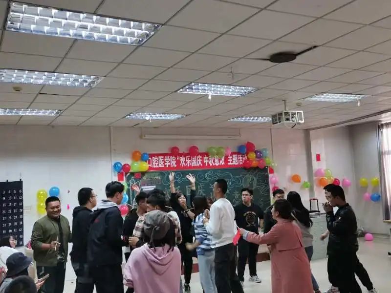 8ba2535a770546ef815362e76901d72e.jpg 8ba2535a770546ef815362e76901d72e.jpg