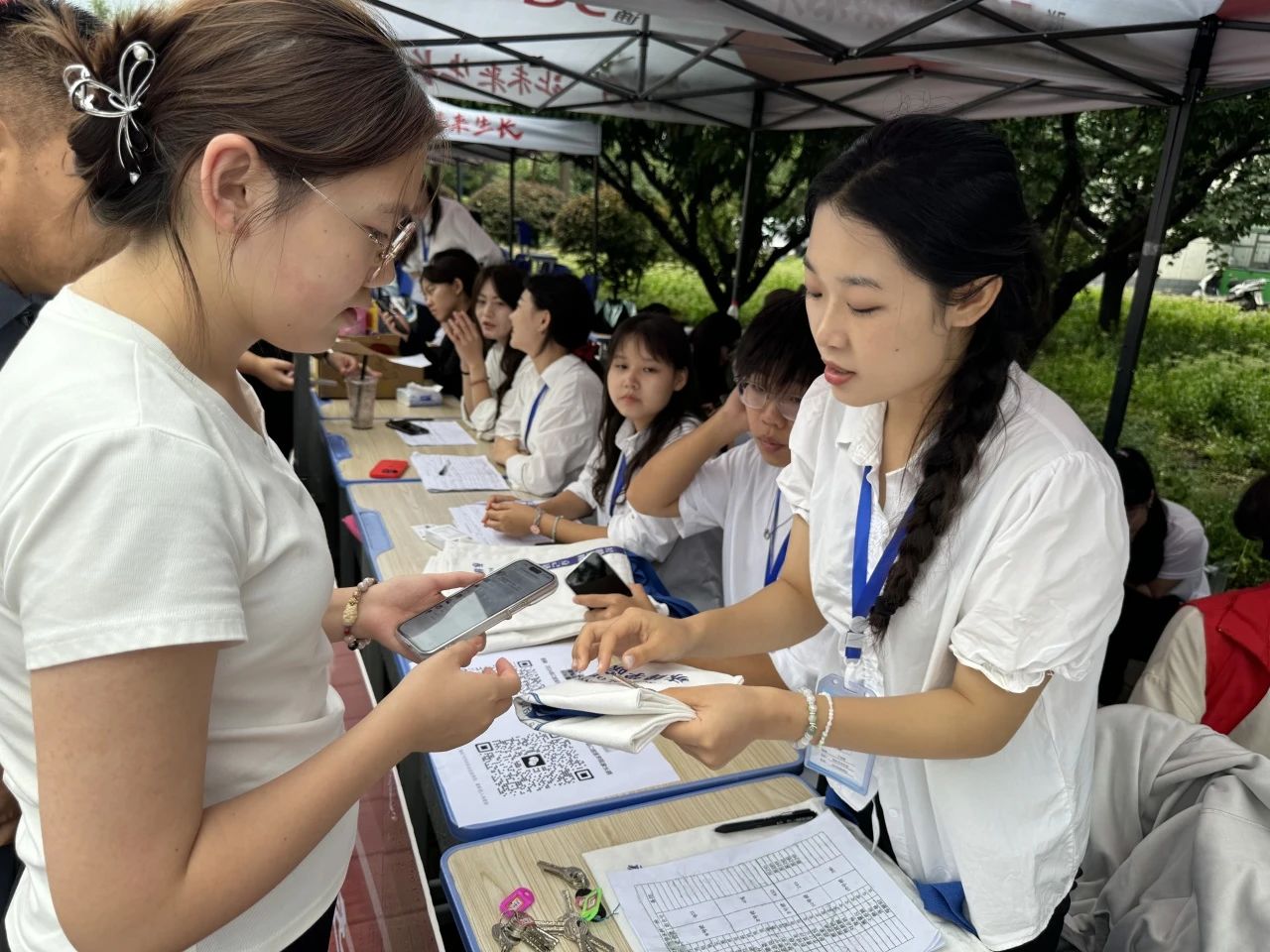 504d492195ed43728854a1bcdb5084a0.jpg