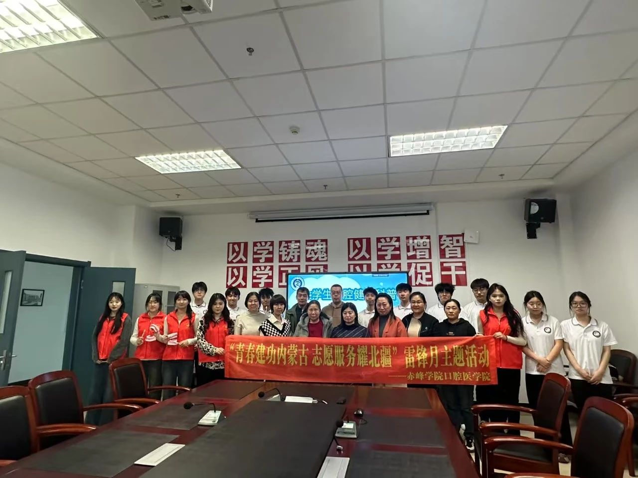 0a940ed5db5c430abd7f826fda618d47.jpg