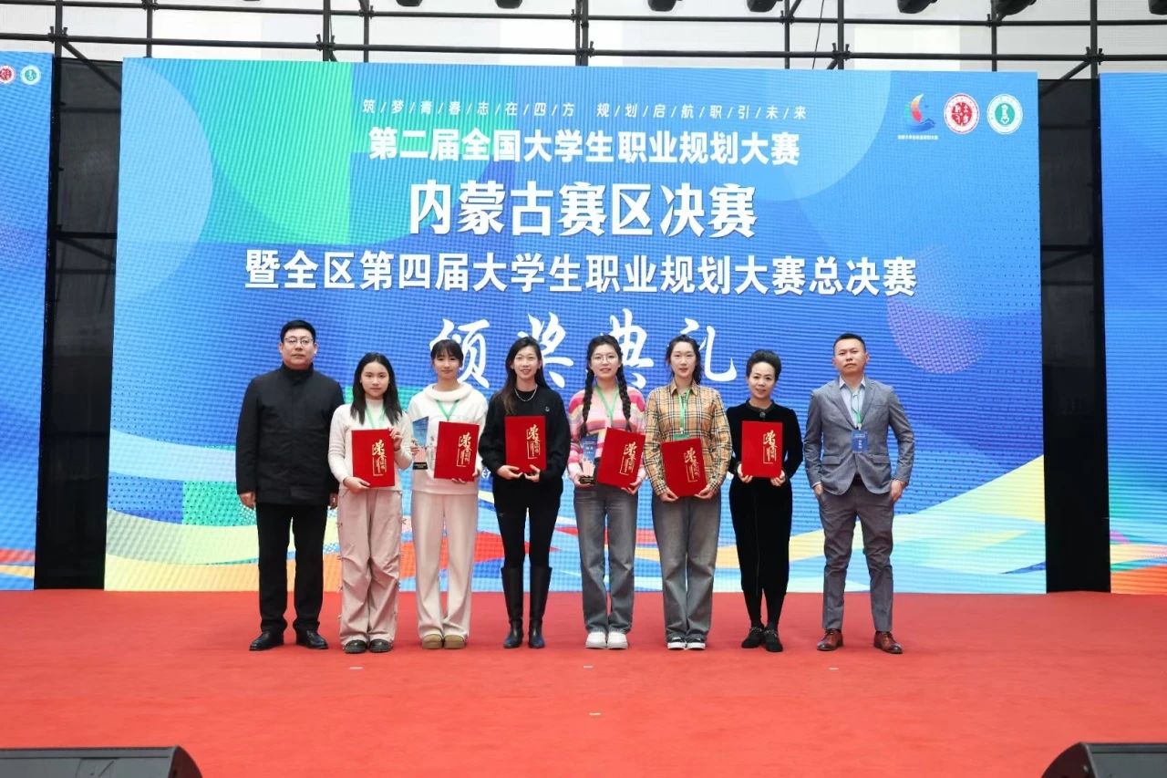 1f1b8ac007a84e59ab363b7c113c8eaf.jpg