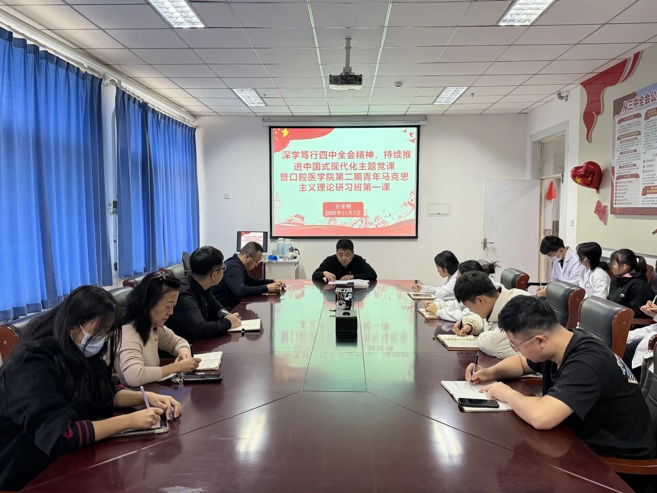 c6b99db23e604cca849e0907d1aa08ea.jpg c6b99db23e604cca849e0907d1aa08ea.jpg