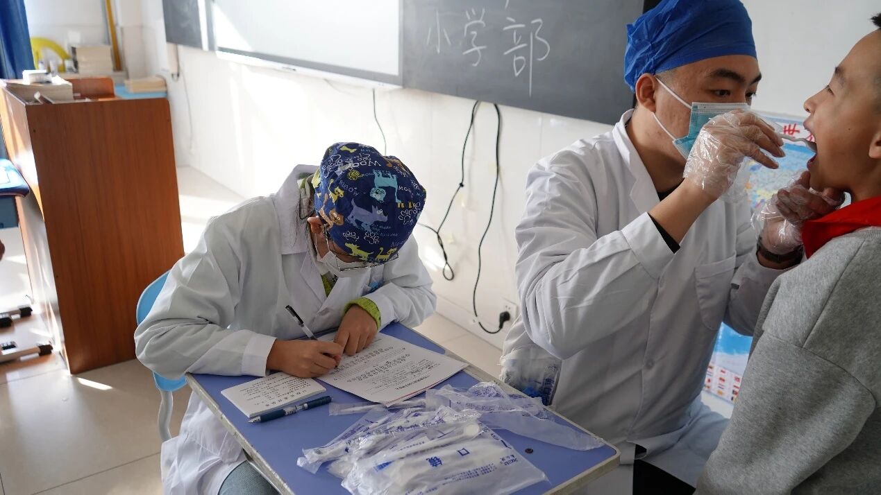 f65bba8fab6f4b9992e90d1e30a880ef.jpg f65bba8fab6f4b9992e90d1e30a880ef.jpg