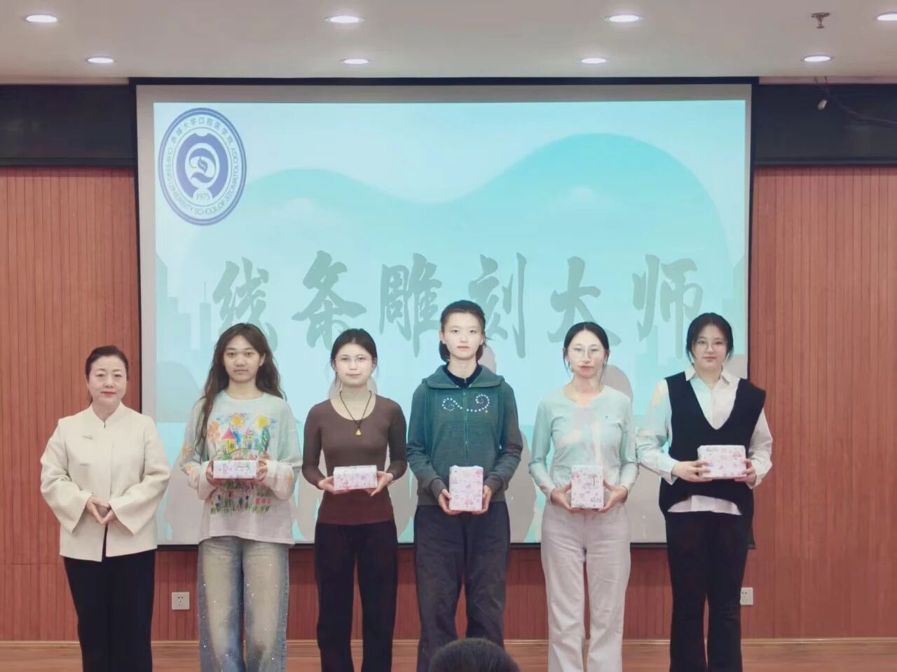 47594e4a45ca457aaec4bd6add6409c9.jpg 47594e4a45ca457aaec4bd6add6409c9.jpg