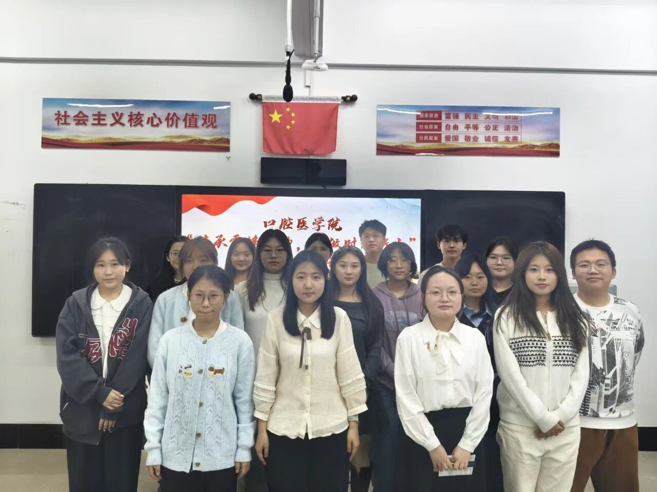 9c0856e1ea6249c28831f03db1829470.jpg 9c0856e1ea6249c28831f03db1829470.jpg