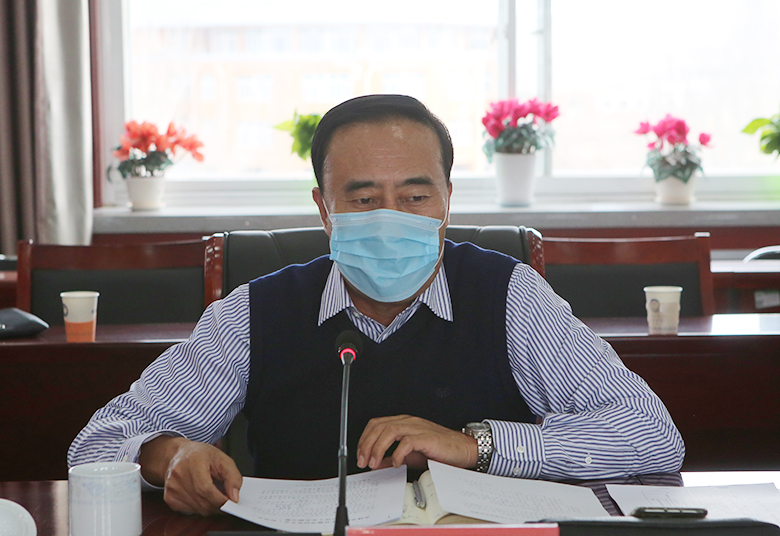 7923c4cf54de485eb628d90adc12040c.jpg 徐校长.jpg