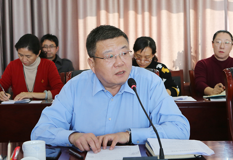 7cb449da0b0e4ff28eda728557fb1778.jpg 雷校长.jpg