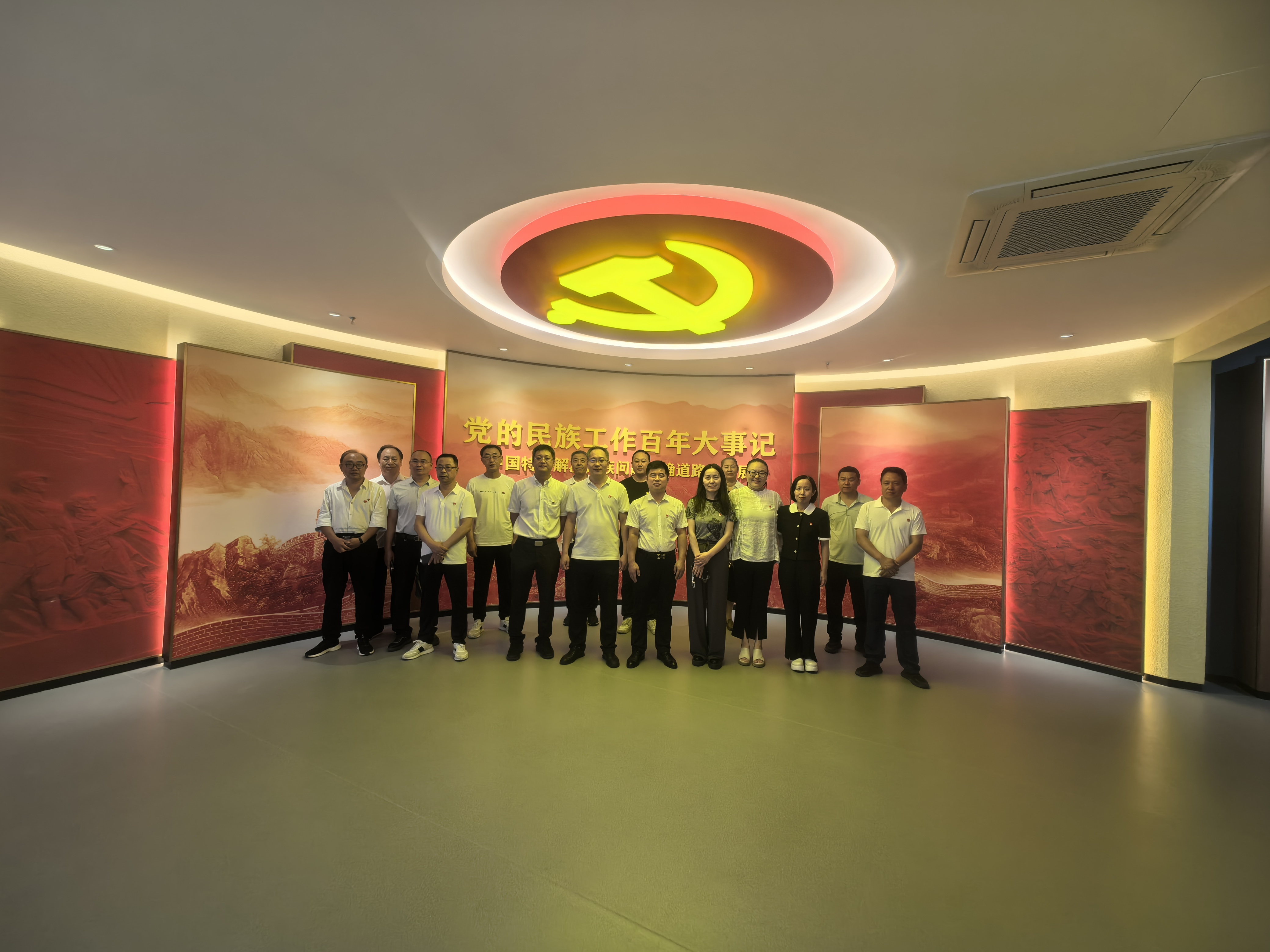 9fa6c5012f9d4870aacfef8c356b41d4.jpg 9fa6c5012f9d4870aacfef8c356b41d4.jpg