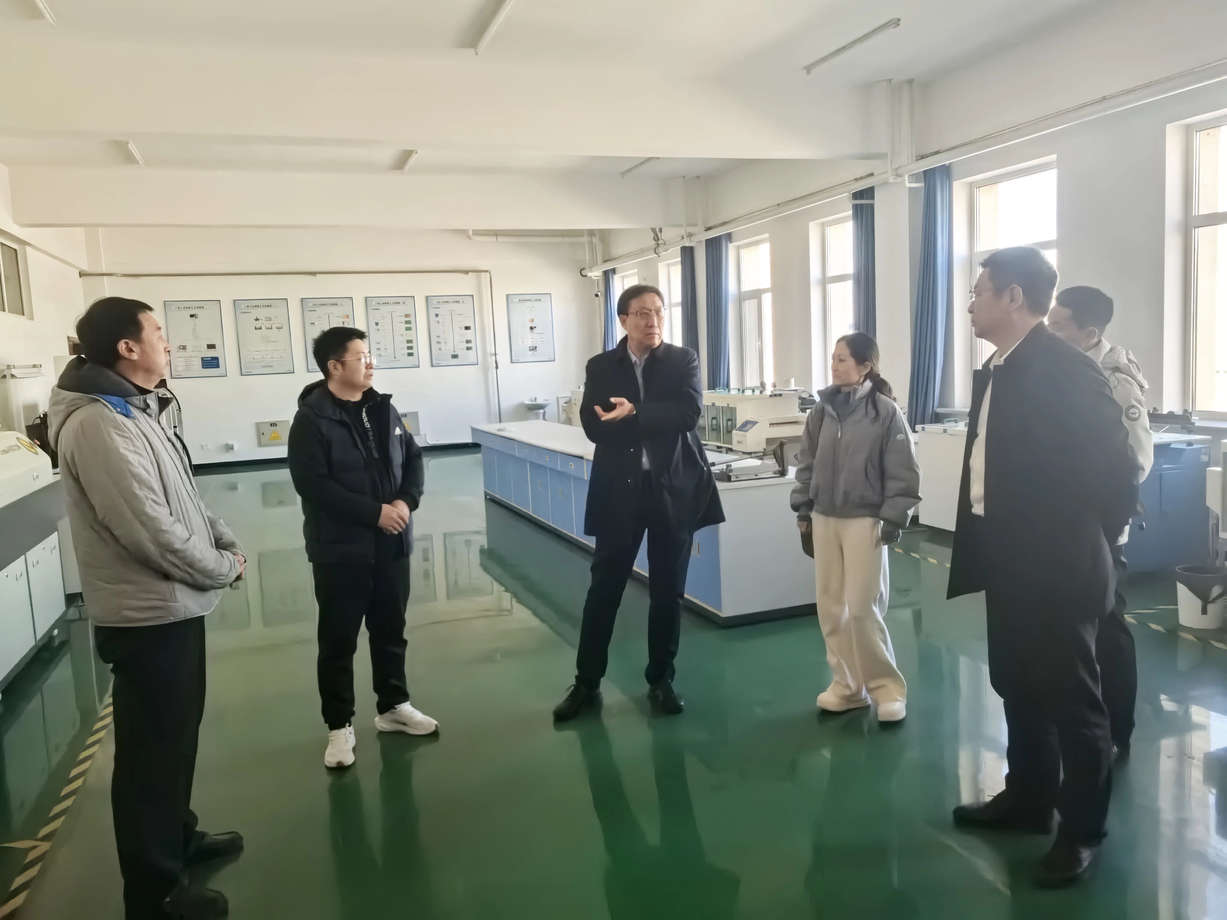 4d0dea2d793b47fab1a34766da1126bf.jpg 4d0dea2d793b47fab1a34766da1126bf.jpg