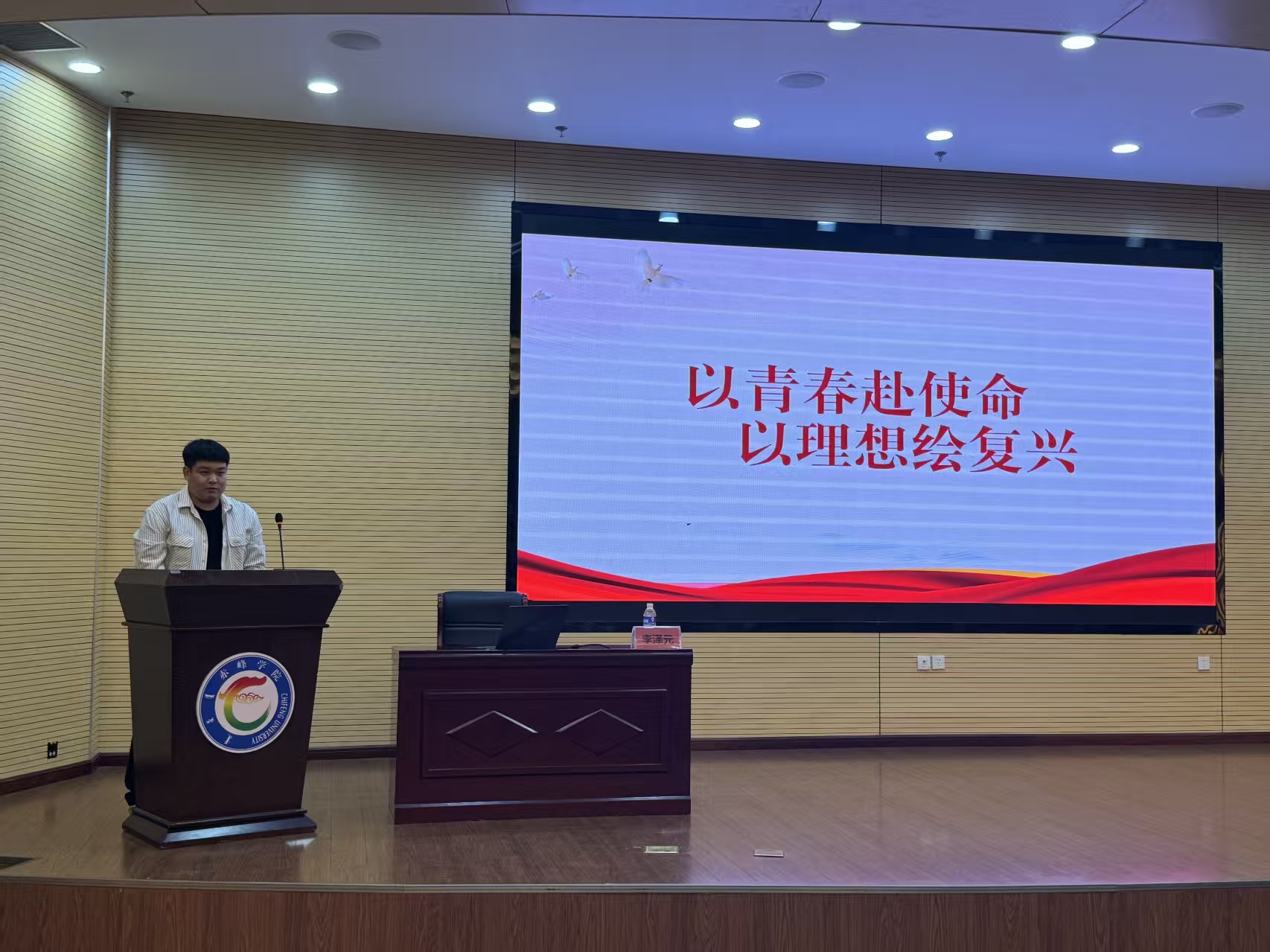 4bf3068d33a14a6f9334339673807a3e.jpg 4bf3068d33a14a6f9334339673807a3e.jpg